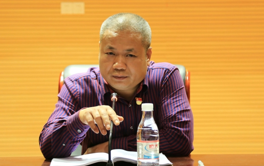 易达新副书记主持会议（黄?蜕悖?