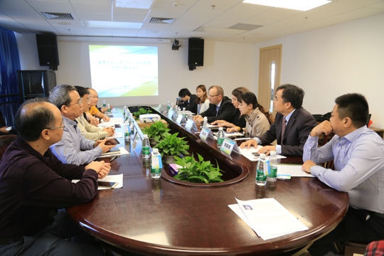 双方召开座谈会（翁冬宁摄）