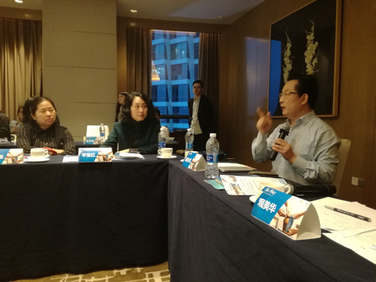 中山大学附属肿瘤中心夏忠军教授、南方医院平宝红、戴敏教授在现场进行指导
